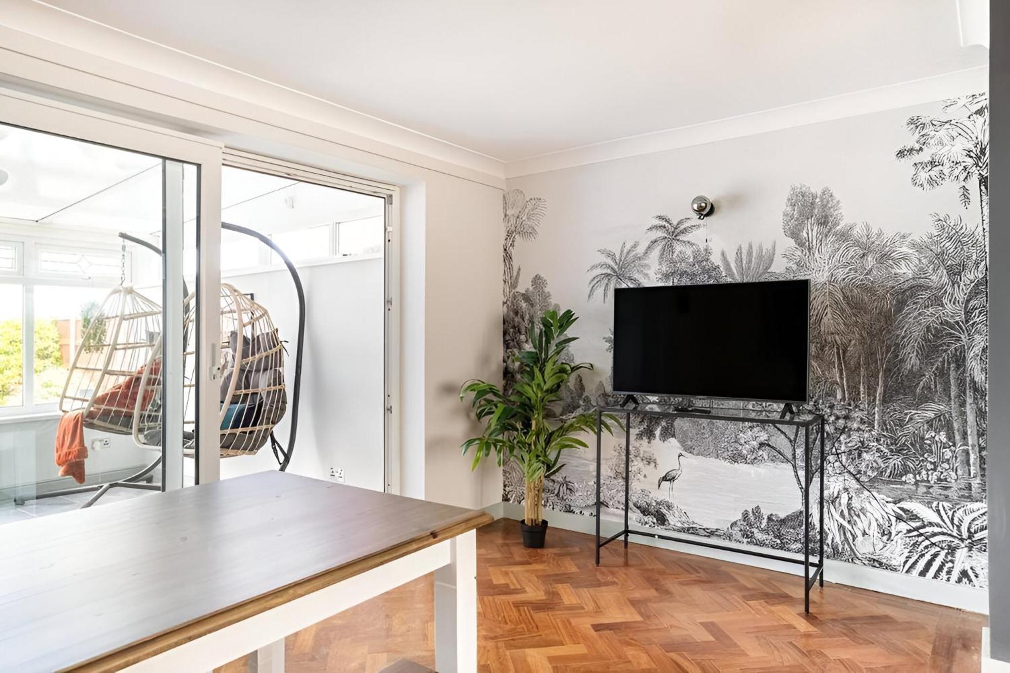 Apartment Seaview Symphony Opulent 4br Haven For Big Groups *